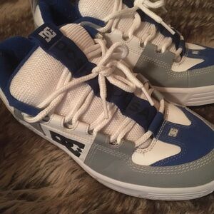 DC USA Mens  Blue and Gray leather Sneakers